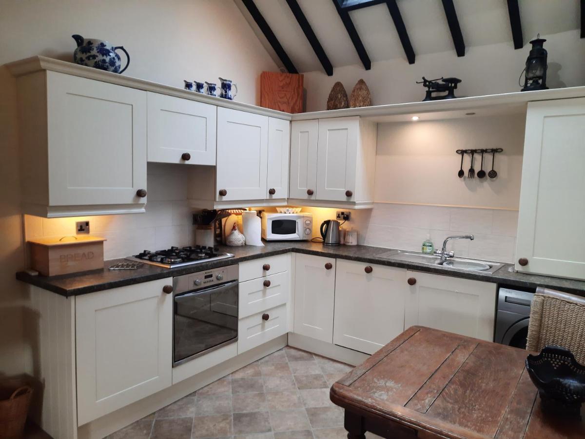 The Shippon, Parc Yr Odyn, Pentraeth, Anglesey Ll75 8Ul Villa Exterior foto